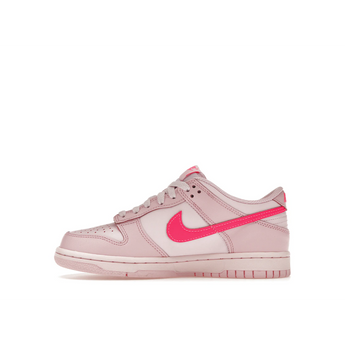 Nike Dunk Low Triple Pink