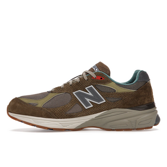 New Balance 990v3 MiUSA Bodega Here To Stay