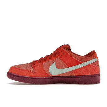 Nike SB Dunk Low Mystic Red Rosewood