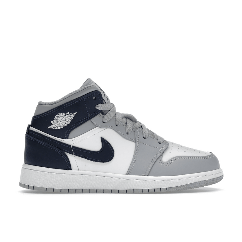 Air Jordan 1 Mid Wolf Grey Midnight Navy product image