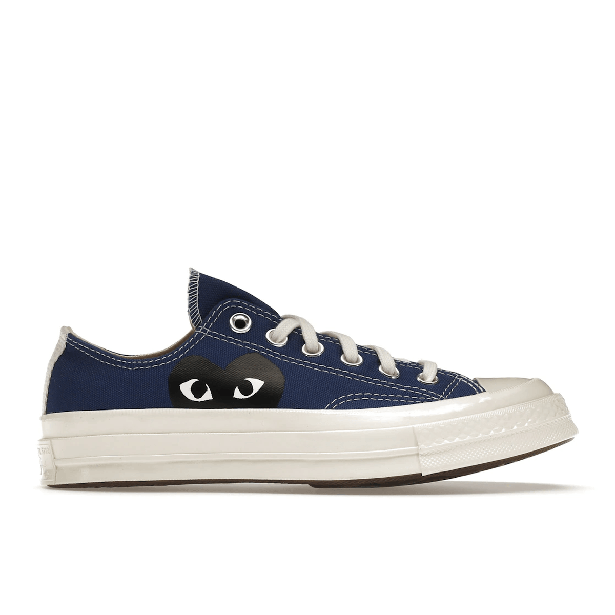 Low Top Comme Des Garcons Converse In Nyc Converse Chuck