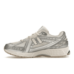New Balance 1906R Silver Metallic Sea Salt - Sneakerzone