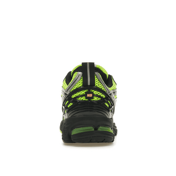 New Balance 1906R Volt Black - Sneakerzone