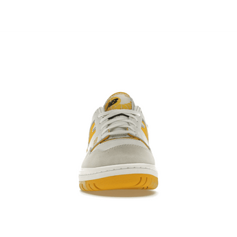 New Balance 550 Sea Salt Varsity Gold - Sneakerzone