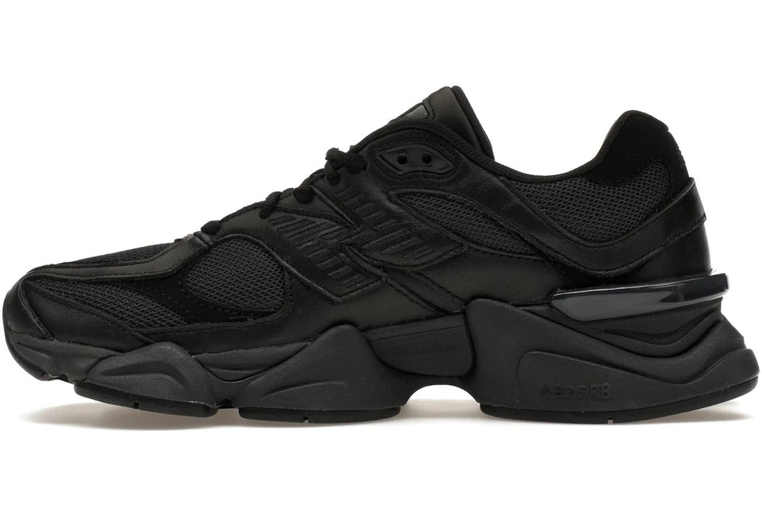 New Balance 9060 Triple Black Leather - Sneakerzone