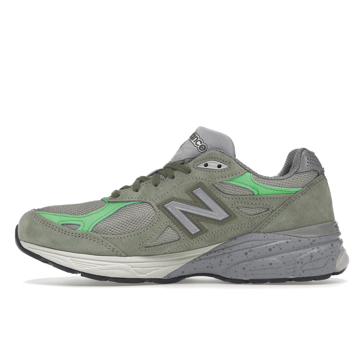 New Balance 990v3 MiUSA Patta Keep Your Family Close - Sneakerzone