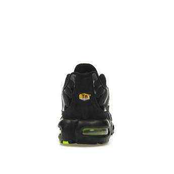 Nike Air Max Plus Black Volt - Sneakerzone