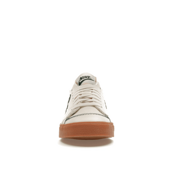 Nike Blazer Low 77 Jumbo WNTR Sail Pro Green Gum - Sneakerzone