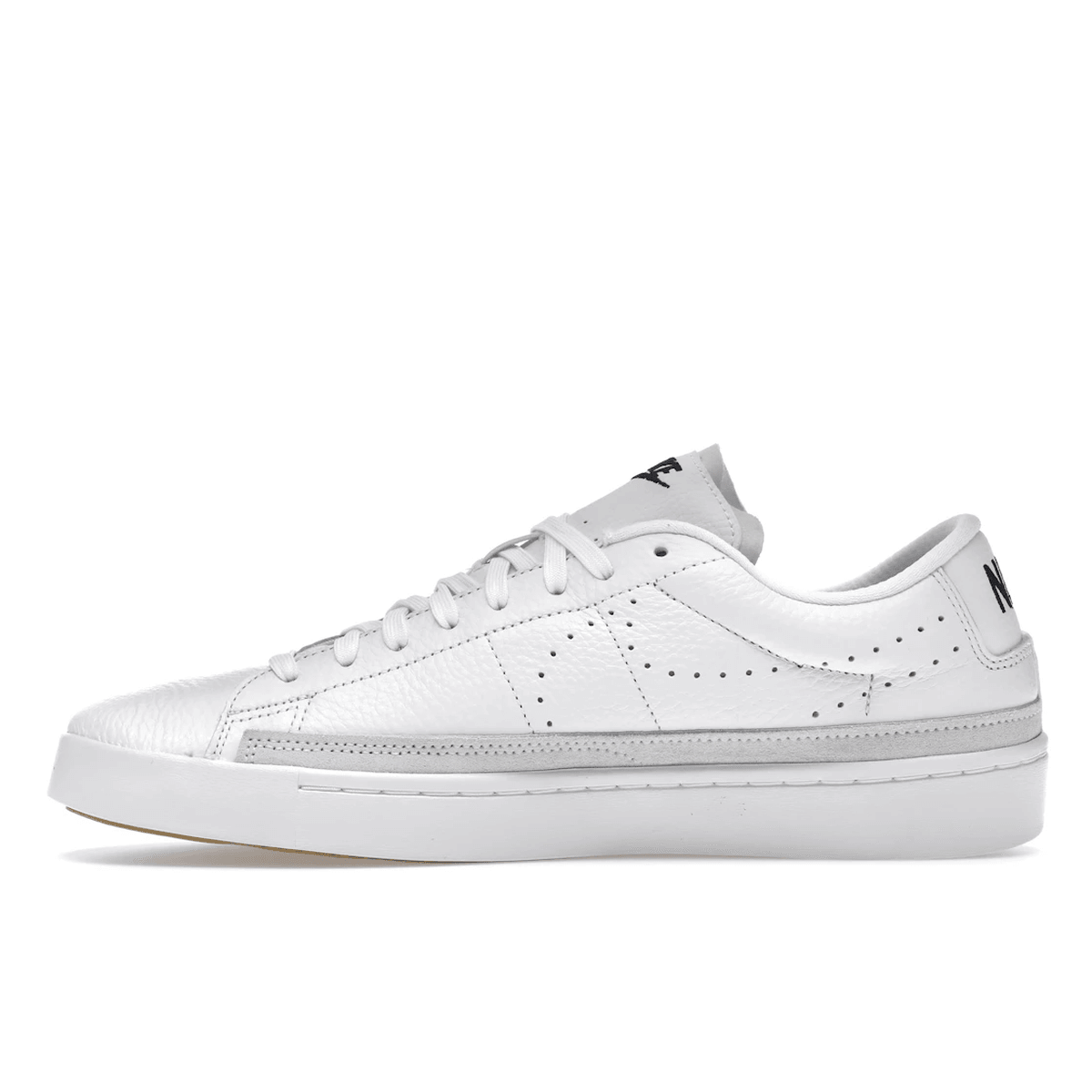Nike Blazer Low X White Gum Outsole - Sneakerzone