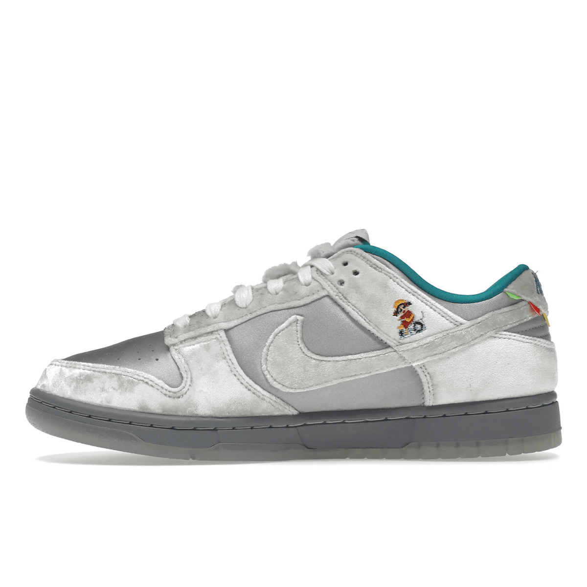 Nike Dunk Low Ice - Sneakerzone