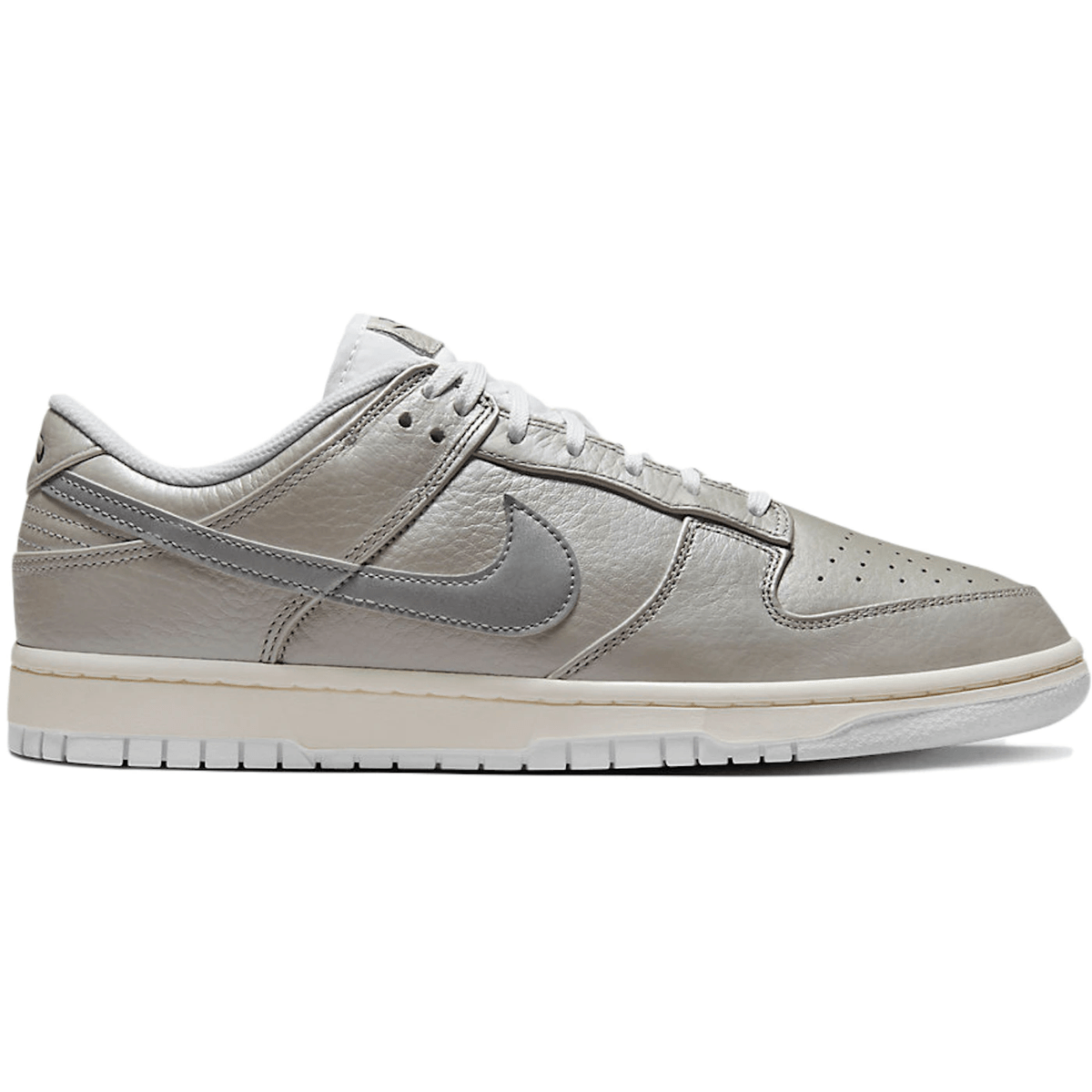 Nike Dunk Low Metallic Silver - Sneakerzone