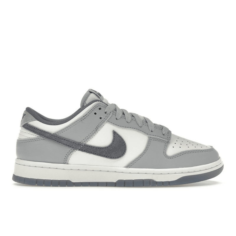 Nike Dunk Low SE Light Carbon product image