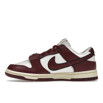 Nike Dunk Low SE Sisterhood Sail Team Red - Sneakerzone