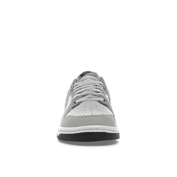 Nike Dunk Low Stencil Swoosh - Sneakerzone