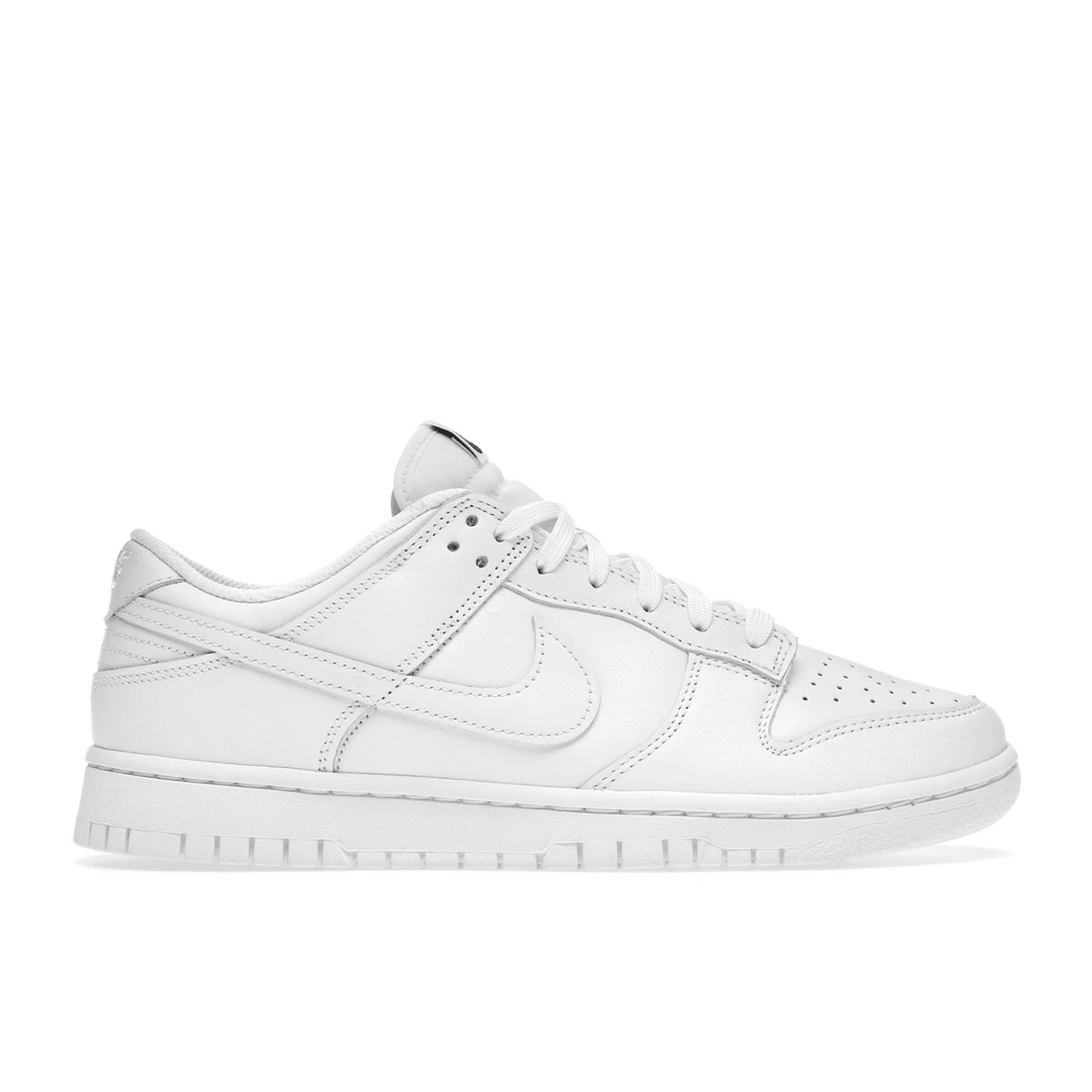 Nike Dunk Low Triple White - Sneakerzone