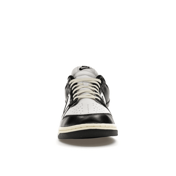 Nike Dunk Low Vintage Panda - Sneakerzone