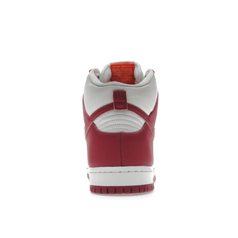 Dunk High SB Sweet Beet Sneakerzone1