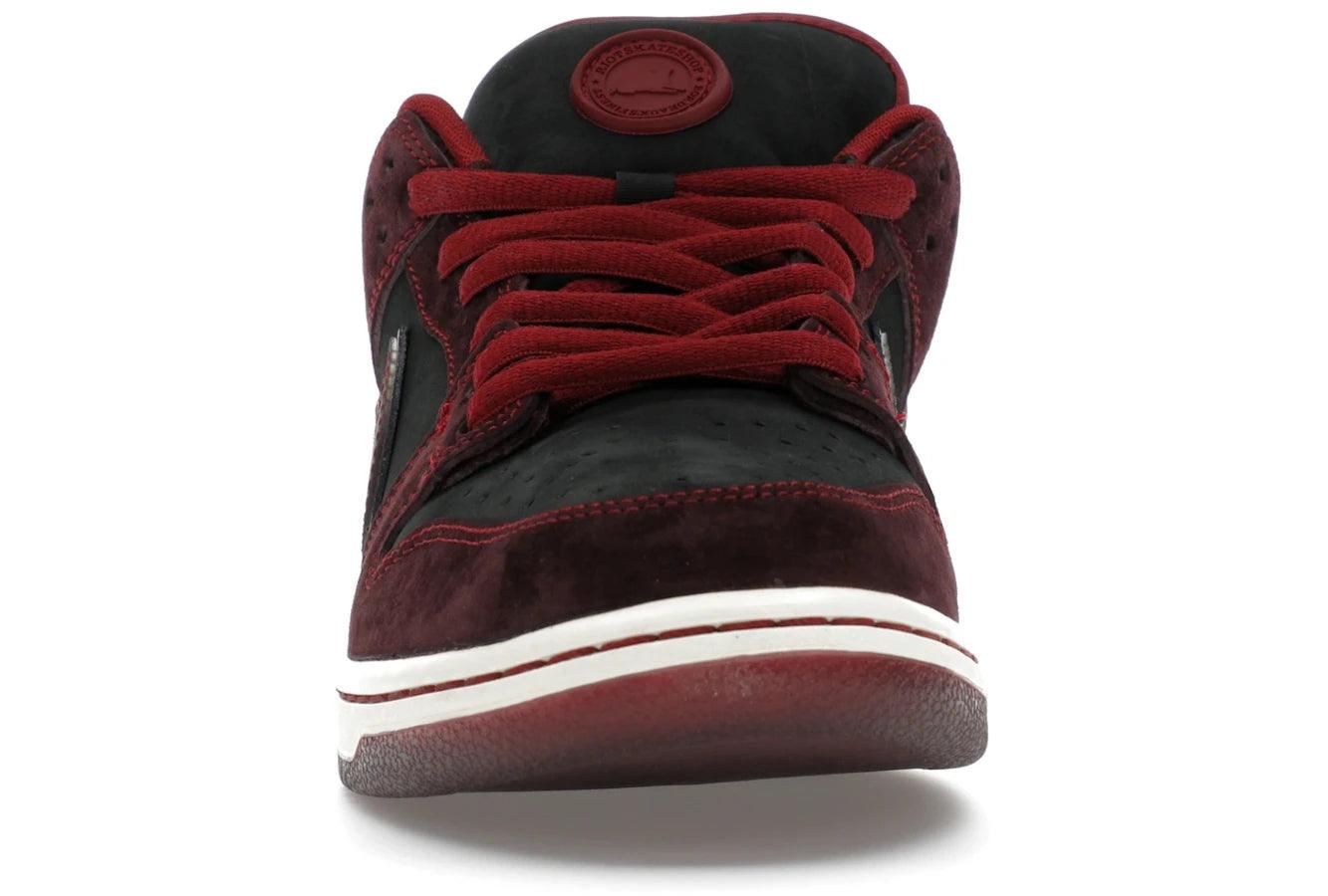 Nike SB Dunk Low Riot Skateshop - Sneakerzone