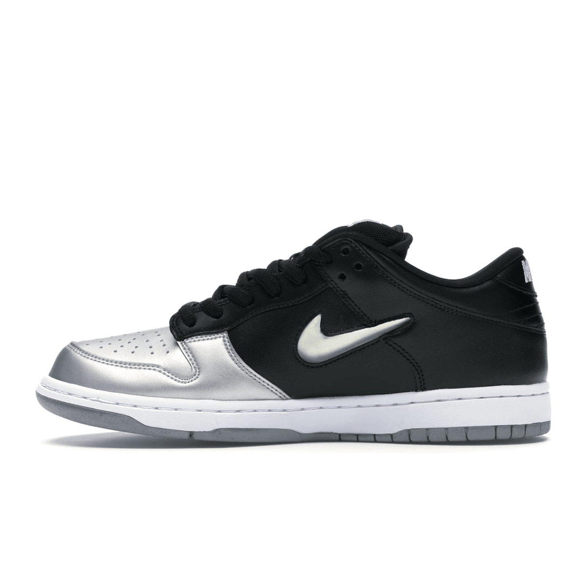 Nike SB Dunk Low Supreme Jewel Swoosh Silver - Sneakerzone
