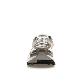 Nike Zoom Vomero 5 Platinum Tint Metallic Gold - Sneakerzone