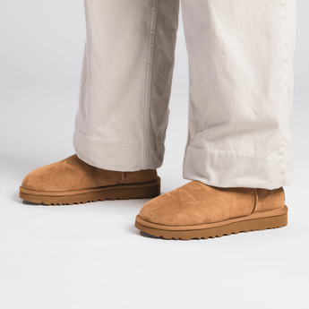 UGG Classic Mini II Boot Chestnut - Sneakerzone