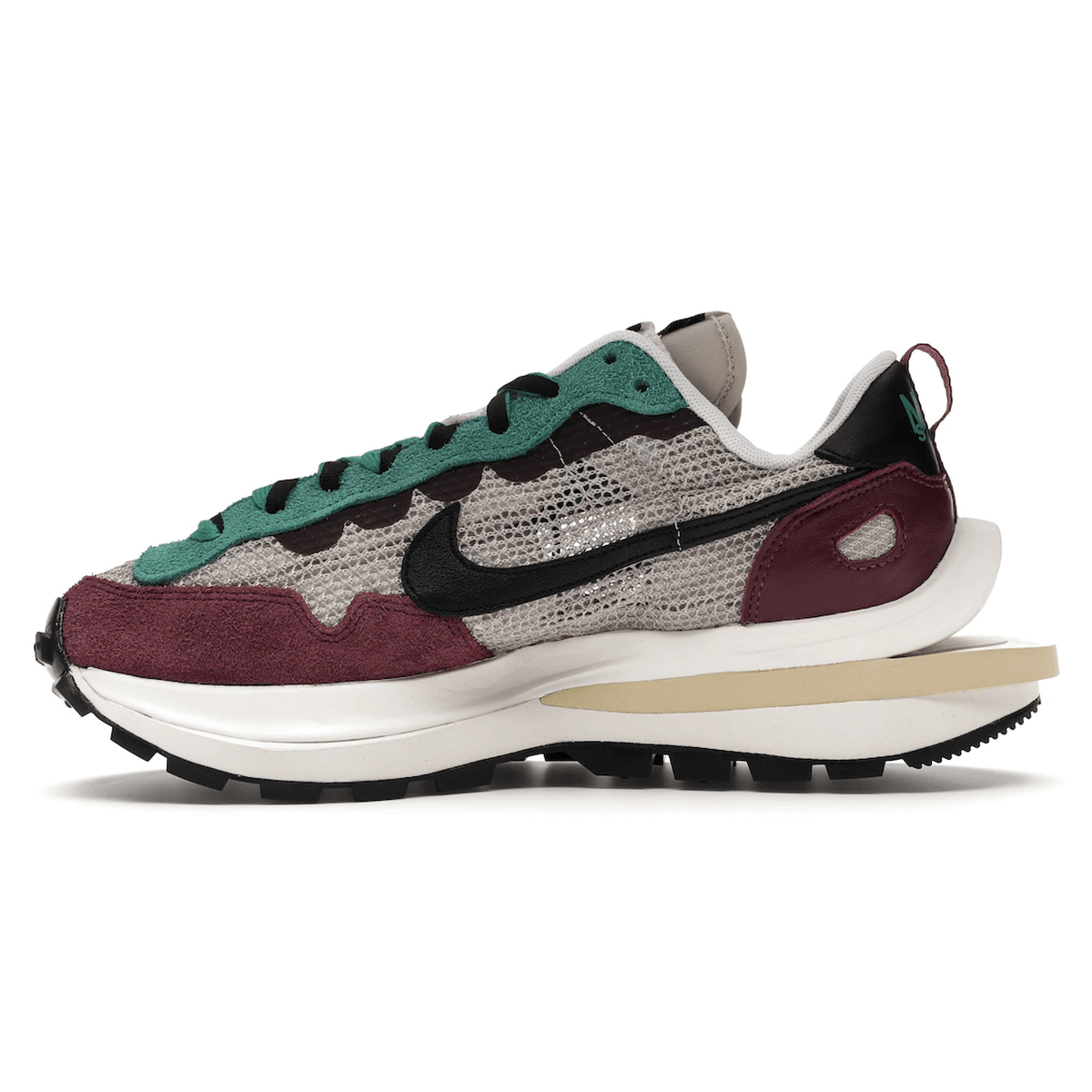 Vaporwaffle X Sacai Villain Red - Sneakerzone