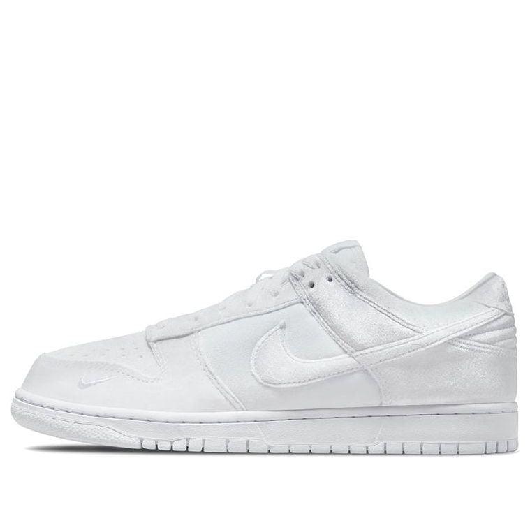 Dunk Low x Dover Street Market Triple White - Sneakerzone